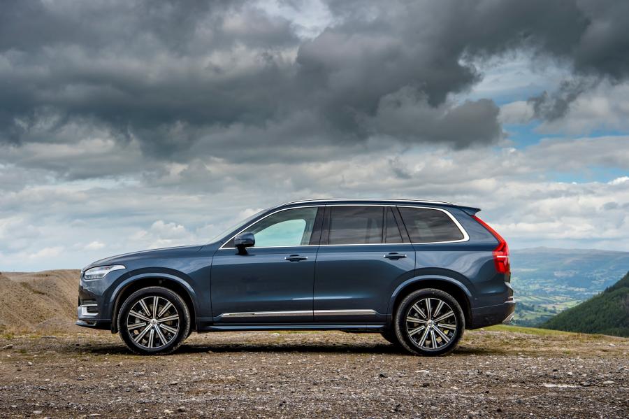  Volvo XC90 B5 Inscription 2019 года  (UK) (фото 35 из 40)